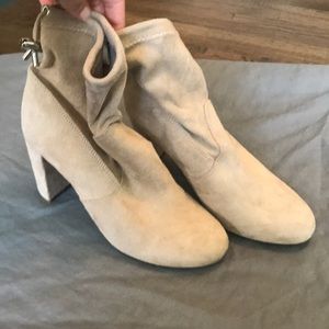 Size 7 express heels